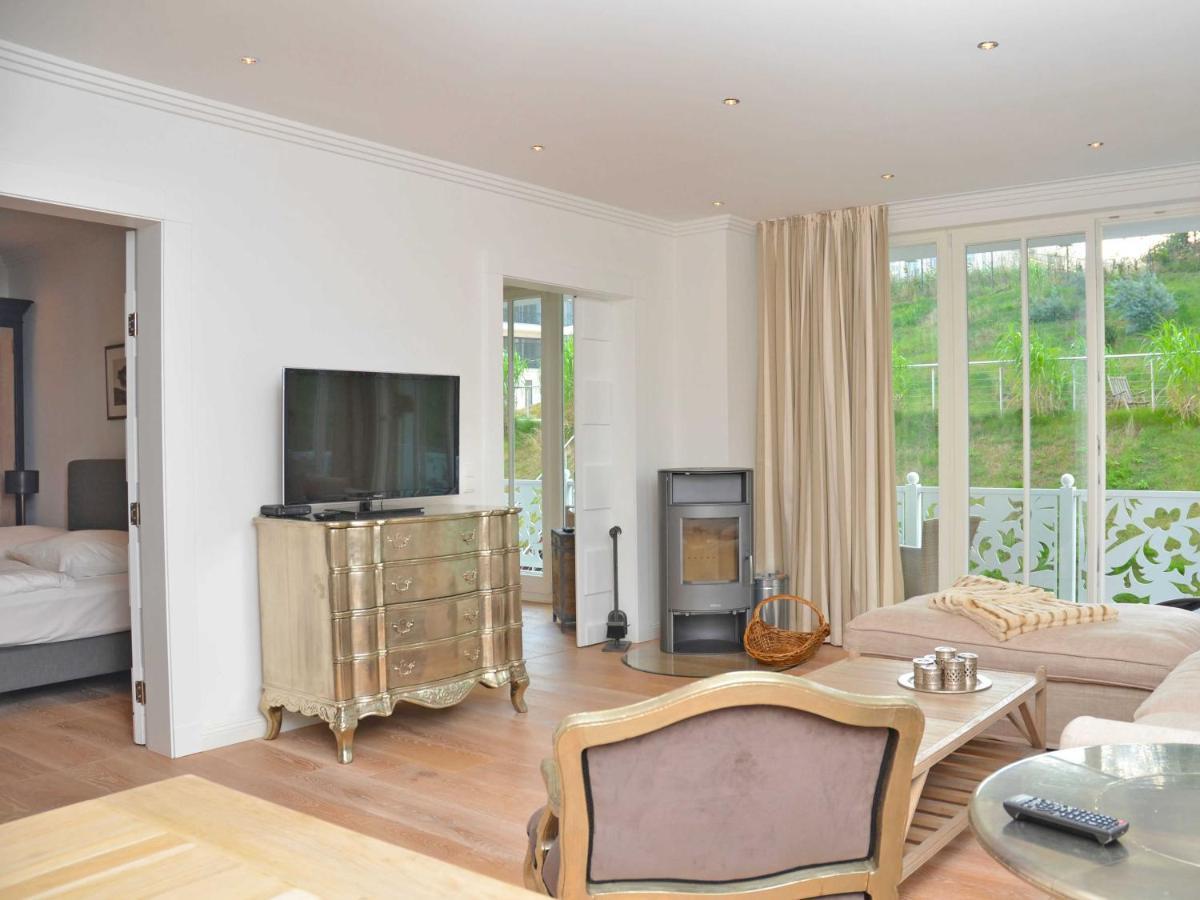 Villa "Johanna" Sellin - Wg13 Mit Kamin Und Zwei Balkonen Luaran gambar